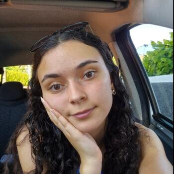 Babysitter in Funchal: Letícia