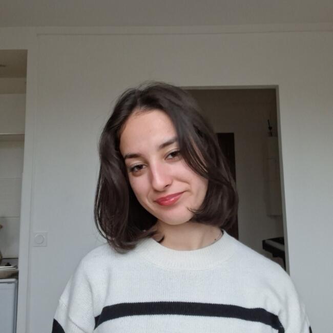 Babysitter in Fontenay-aux-Roses: Lina