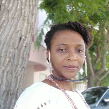 Babysitter Alcochete: Florence