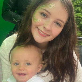 Babysitter Newton Mearns: Lauren
