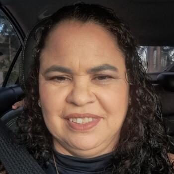 Babysitter Itapema: Maria Cicera