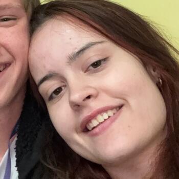 Babysitter in Crawley: Lauren