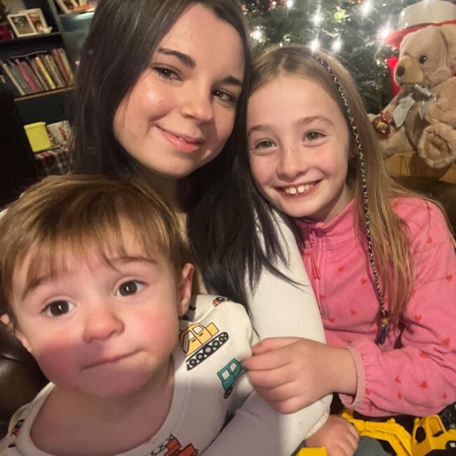 Babysitter in Tadworth: Eloise