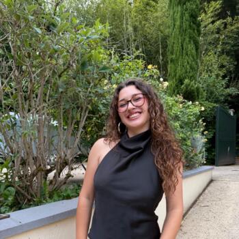 Babysitter in Champs-sur-Marne: Célia