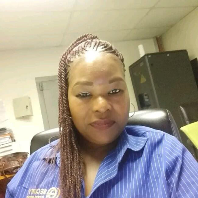 Babysitter in Johannesburg: Regina