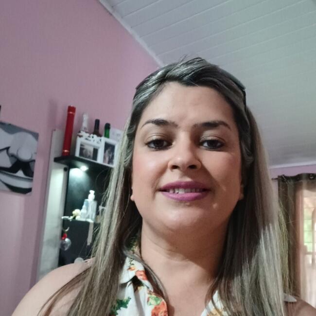 Babysitter in Campo Largo: Jeane