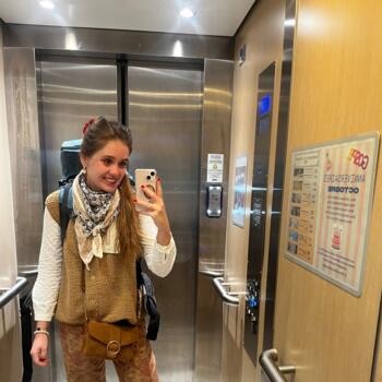 Babysitter in Marseille: Fleur