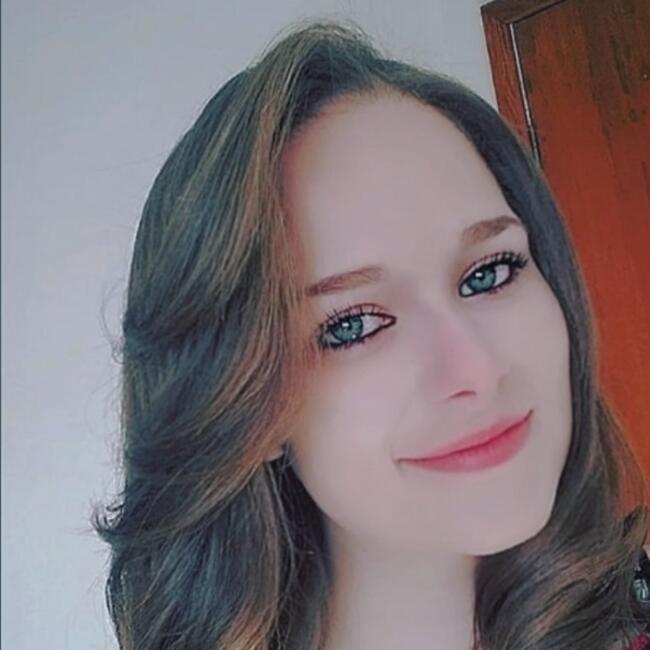 Babysitter in Florianópolis: Thayse Yasmin