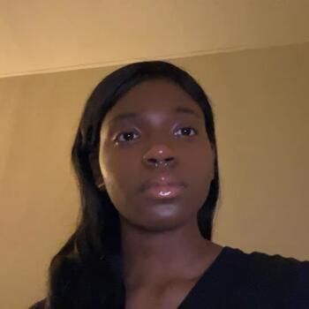 Babysitter New York: April