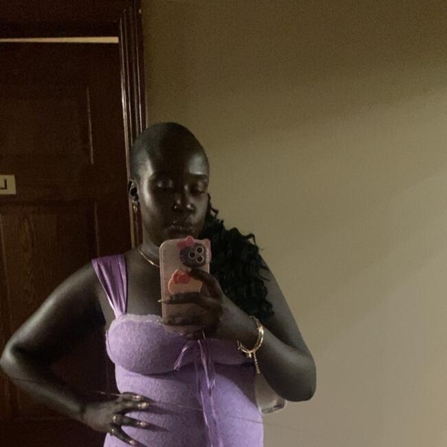 Baby-sitter in Edmonton: Awok