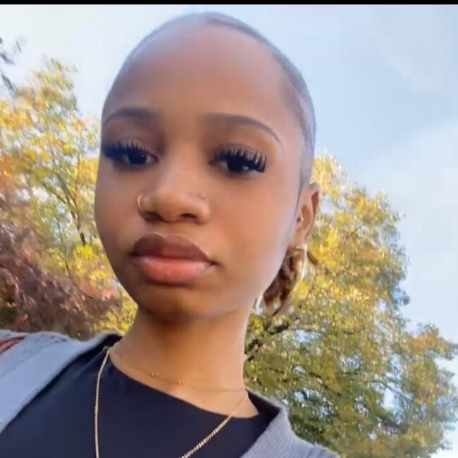 Baby-sitter in Montréal: Eugênia