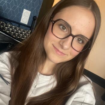 Babysitter in Couzon-au-Mont-d'Or: Ellyne