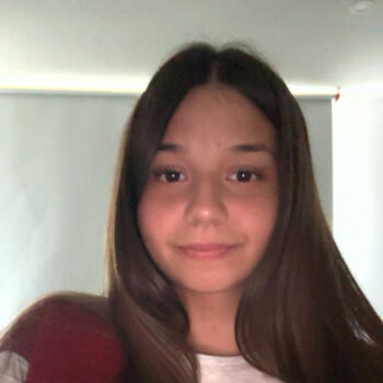 Babysitter Hendaye: Evelina