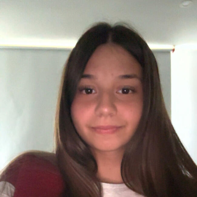 Babysitter in Hendaye: Evelina