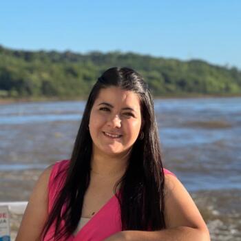 Babysitter in Foz do Iguaçu: Bruna