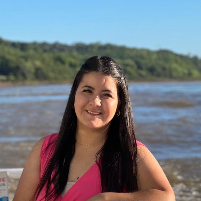 Babysitter in Foz do Iguaçu: Bruna