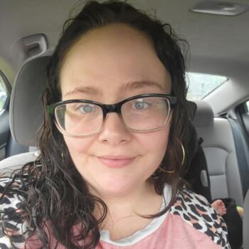 Babysitter in Columbus: Brenda