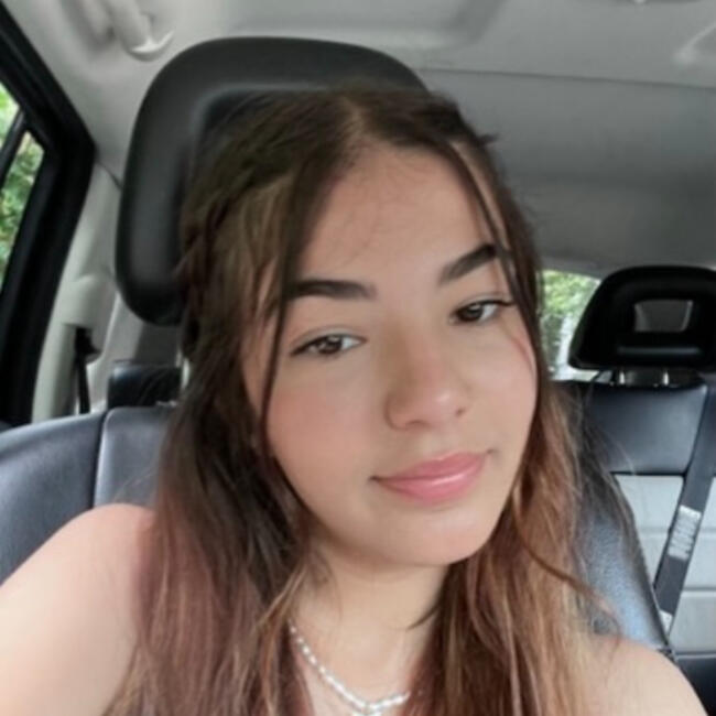 Babysitter in London: Yani