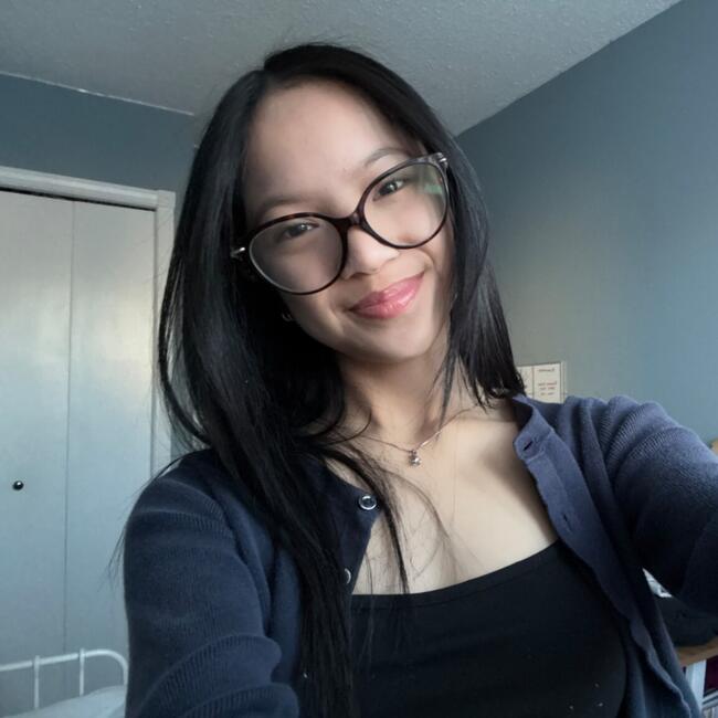 Babysitter in Winnipeg: Chloe