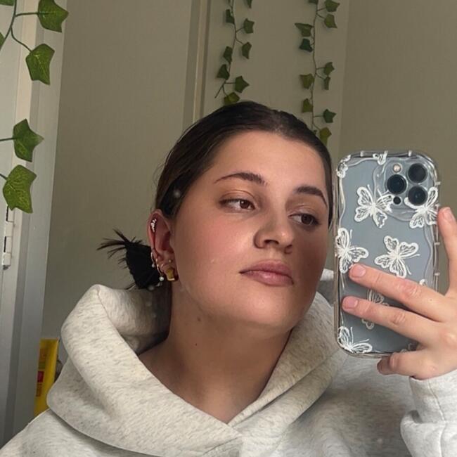 Babysitter in Traralgon: Casey