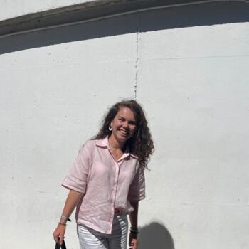 Babysitter in Rousset: Lena