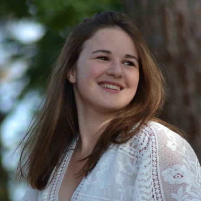 Baby-sitter in Nancy: Gwénégane