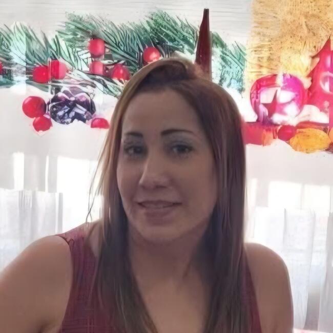 Babysitter in Corozal: Enid
