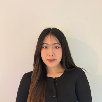 Babysitter in Melbourne: Chloe