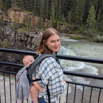 Baby-sitter Calgary: Therese