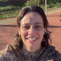 Thaís