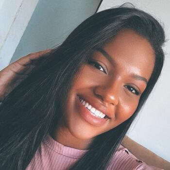 Babysitter in Petrópolis: Vanessa