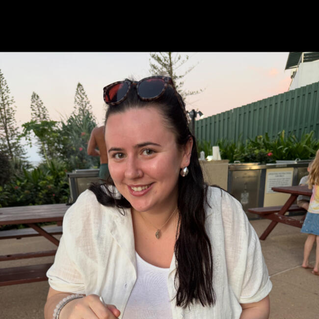 Babysitter in Brisbane: Lauren