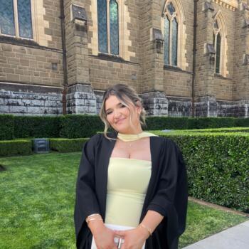 Babysitter Bendigo: Elke