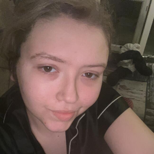 Babysitter in Toulon: Jenyfer