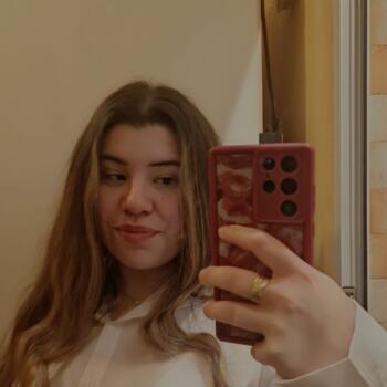 Babysitter in Pleven: Искра