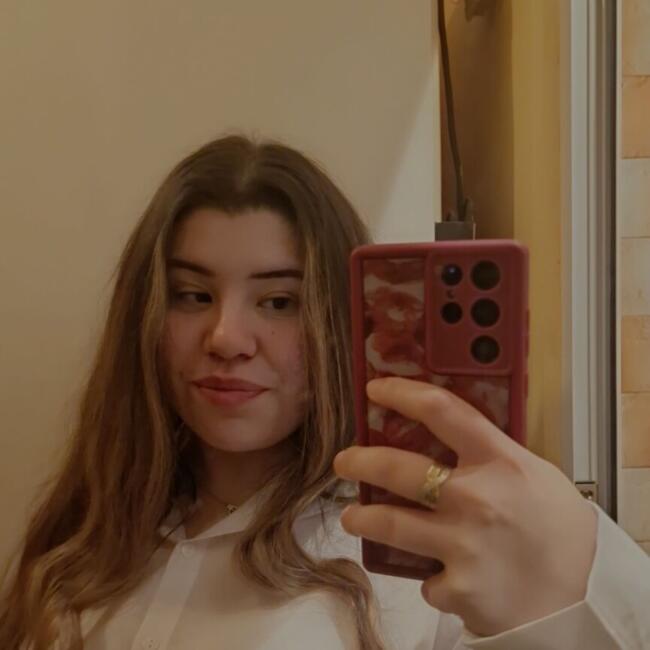 Babysitter in Pleven: Искра