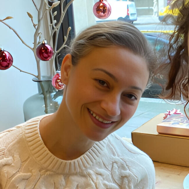 Babysitter in The Hague: Zeycan