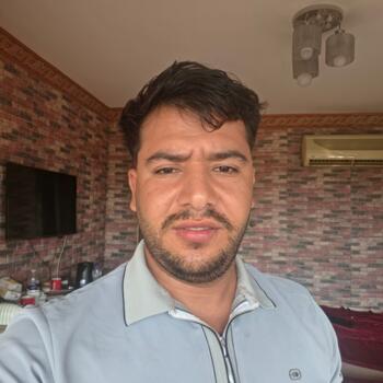 Parent Muşţafá Ismā‘īl: Mo