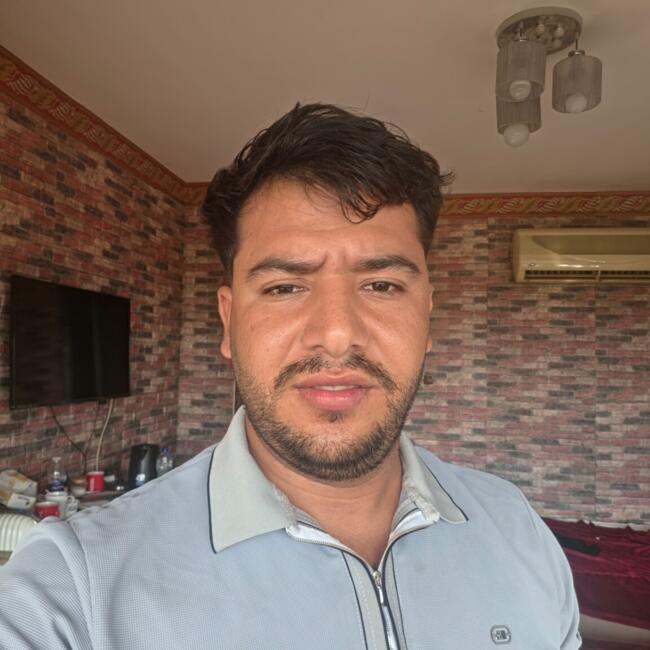Babysitting job in Muşţafá Ismā‘īl: Mo