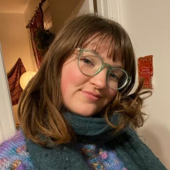 Babysitter in Chicago: Jules