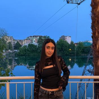Babysitter in San Giuliano Milanese: Valeria