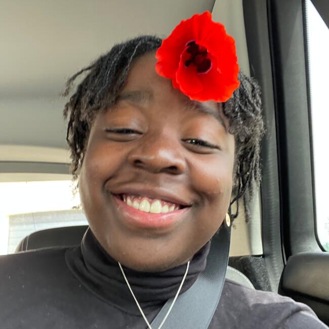 Babysitter in Olivet: Dhelia