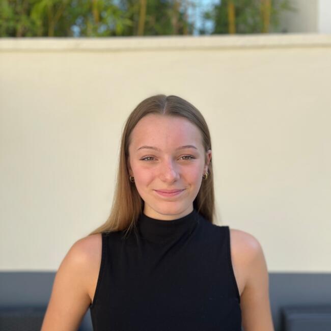 Babysitter in La Celle-Saint-Cloud: Victoire