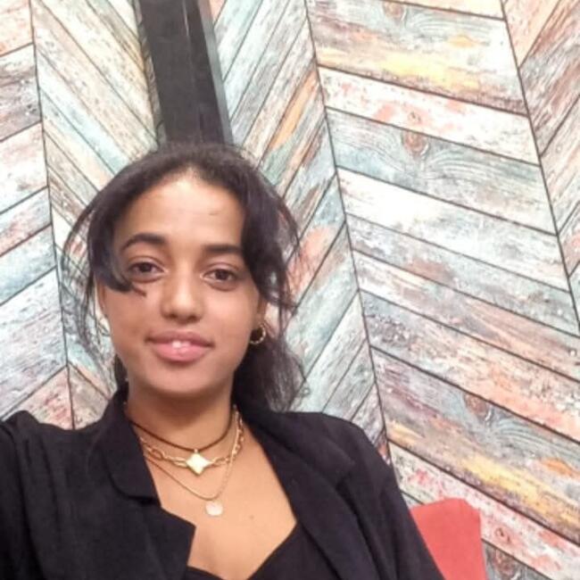 Babysitter in Doha: Fikr