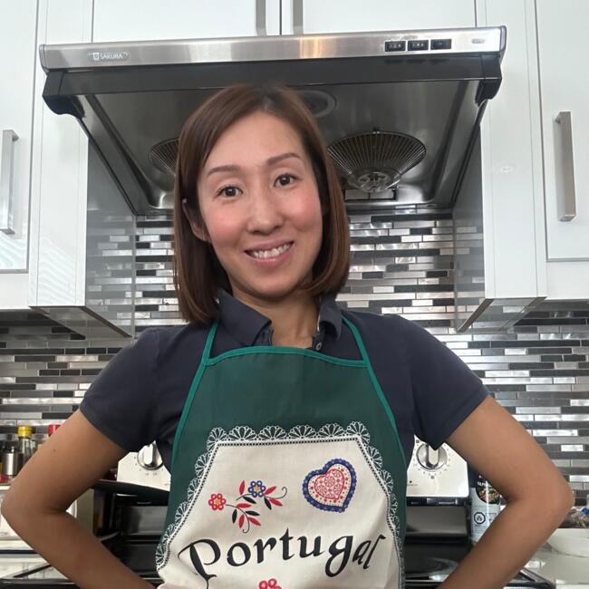 Babysitter in Calgary: Chloe