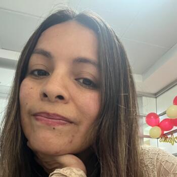 Babysitter in A Coruña: MARIELLA