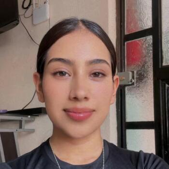 Niñera en León: Ariana arely