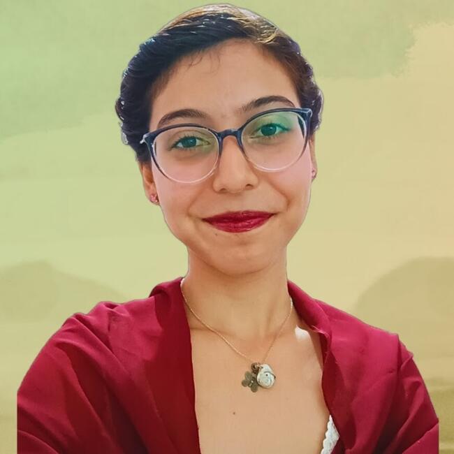 Babysitter in São Carlos: Giovanna