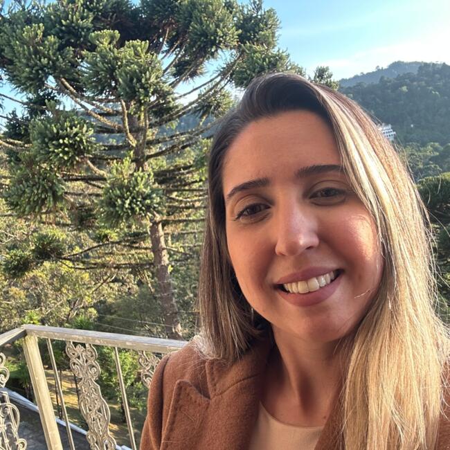 Babysitter in Jundiaí: Luana