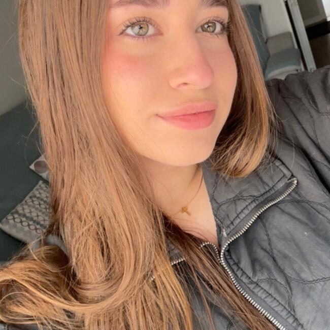 Babysitter in Madrid: Alba